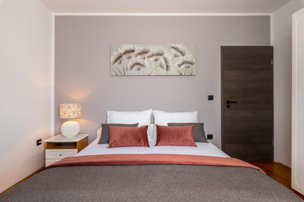 Apartments Valentino ราบัซ ภายนอก รูปภาพ